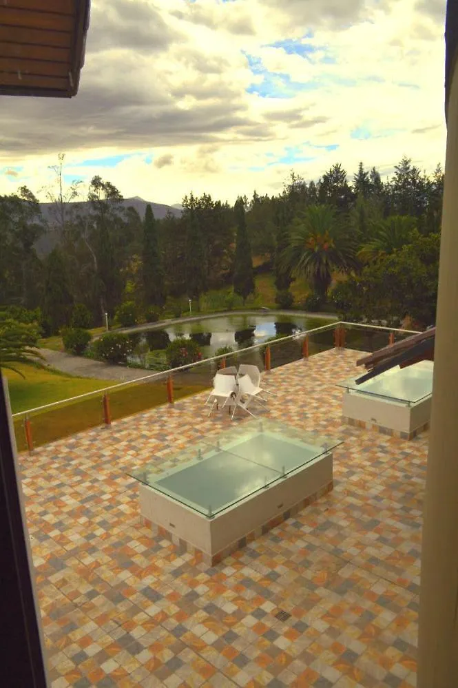 Quito Airport Suites Hotel Tababela