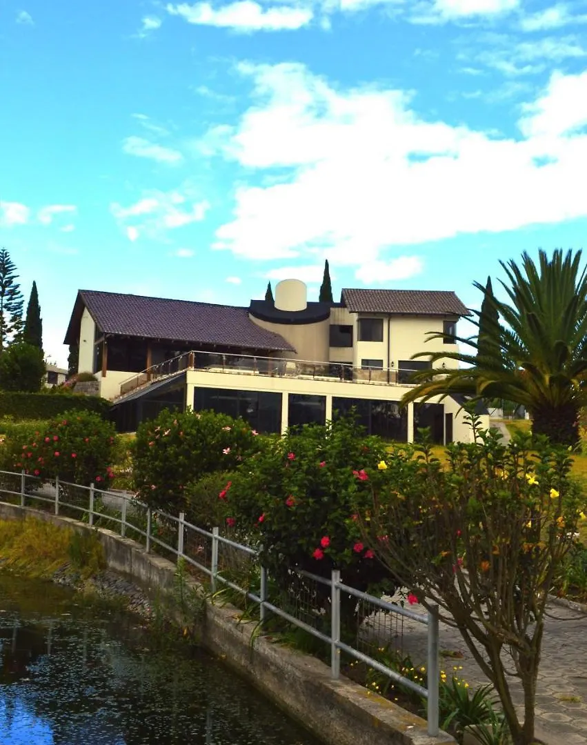 Quito Airport Suites Hotel Tababela Ecuador